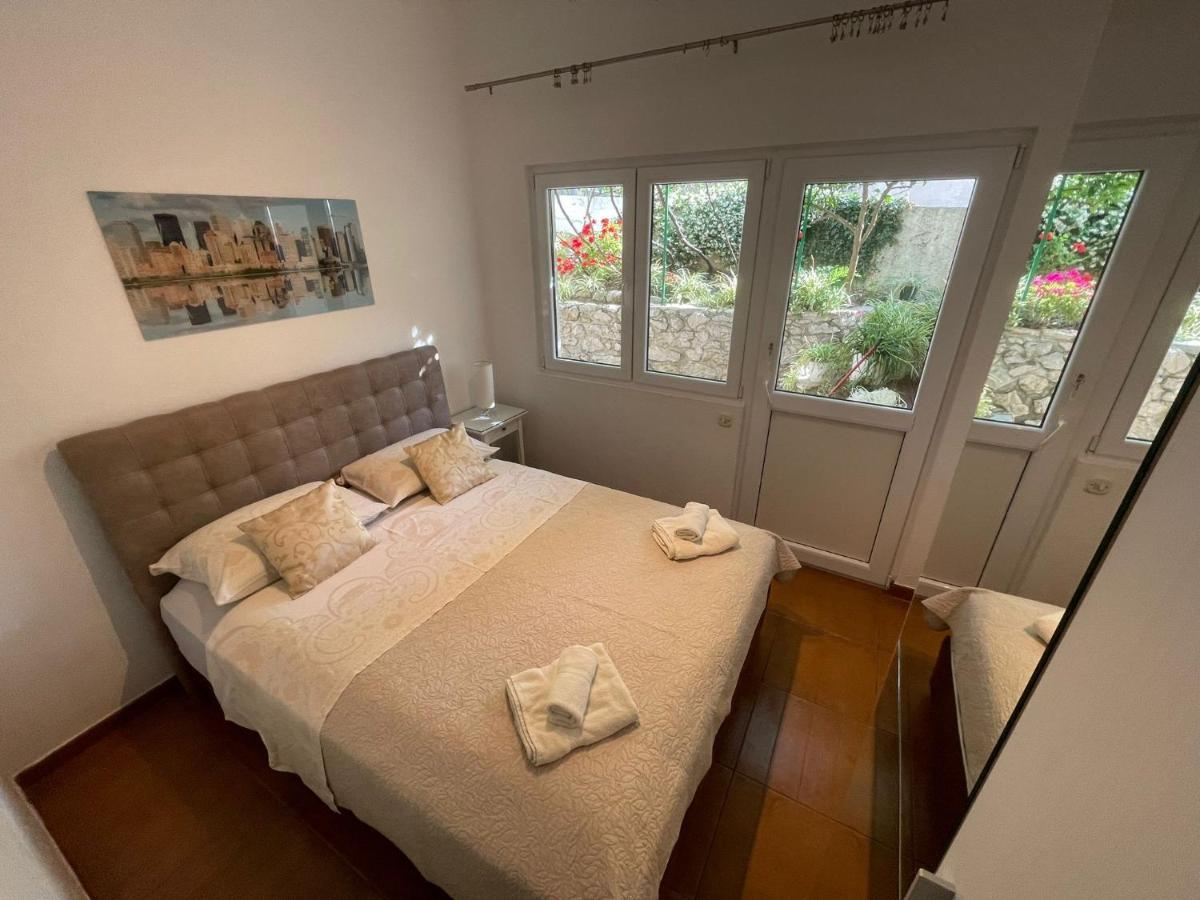 Apartments Anica & Gabriela Makarska Exterior foto